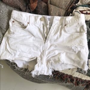 White distressed jean shorts